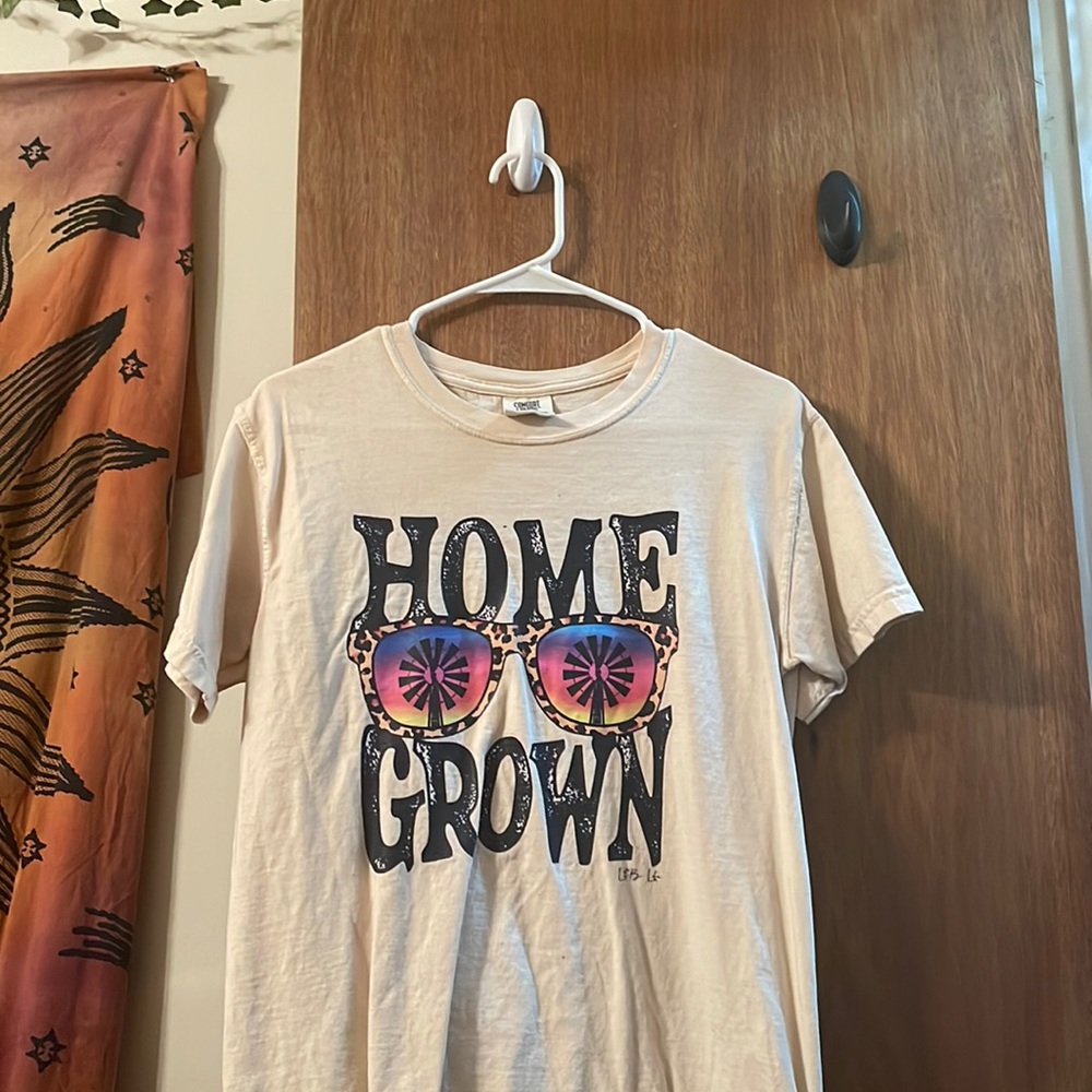 🕶️ 👚